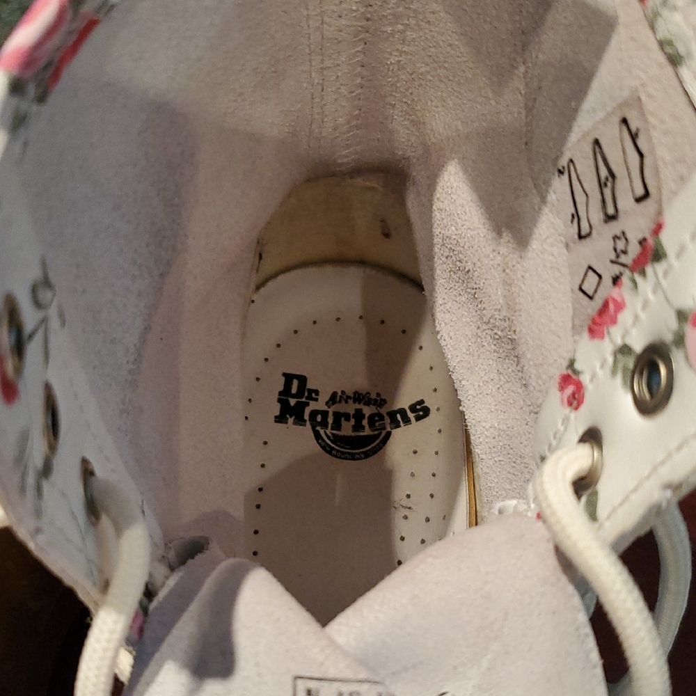 doc marten genuine leather creamy white rose floral combat boots womens 7 11821 - Picture 5 of 11